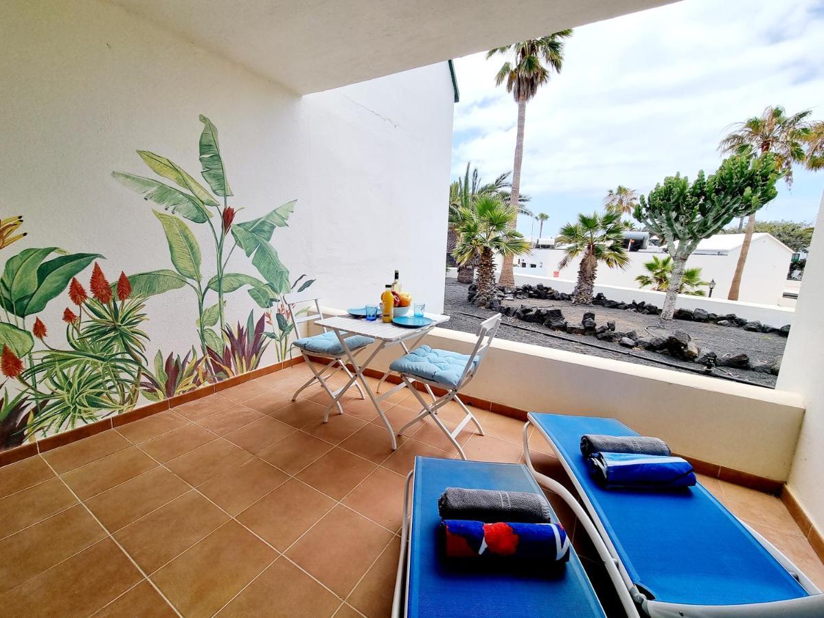 Apartamento Eduardo A Primera Linea Del Mar Costa Teguise Exteriér fotografie