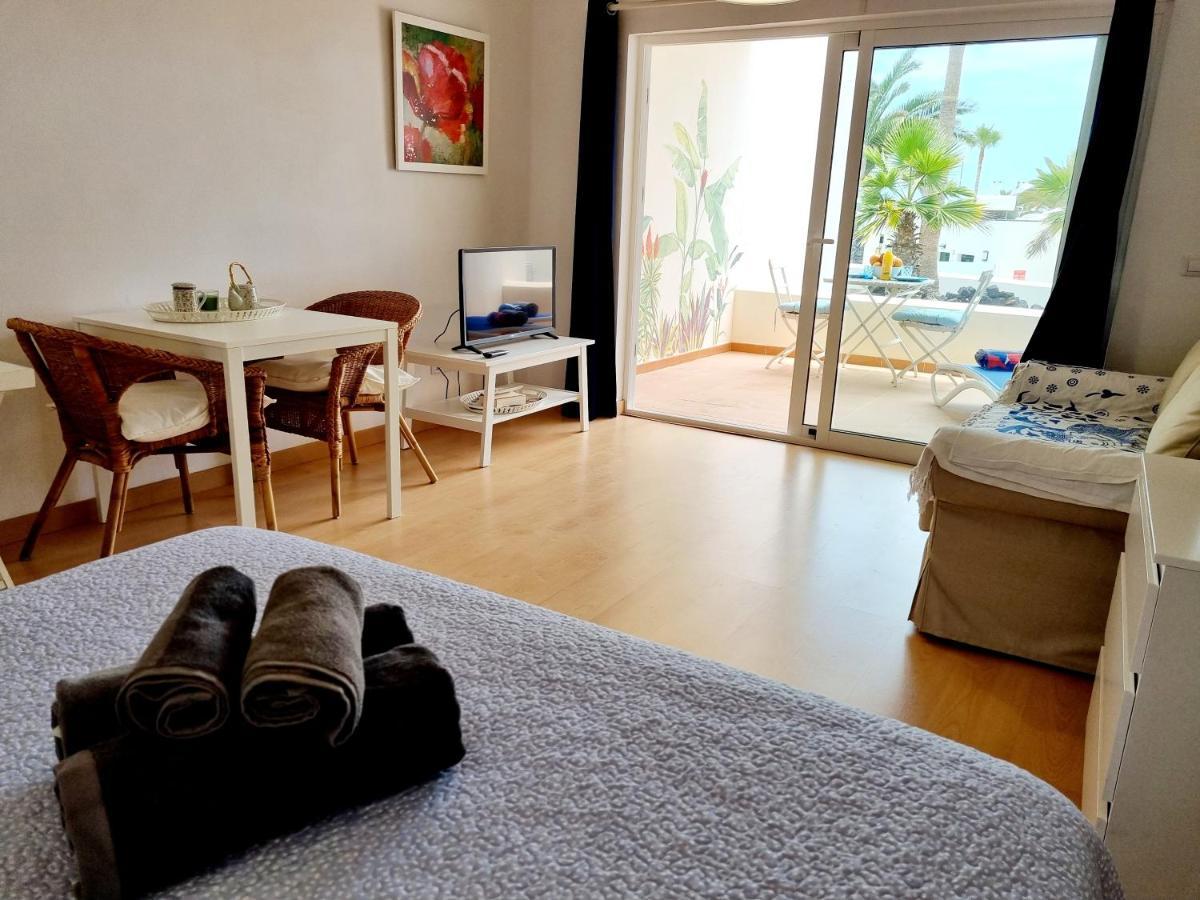 Apartamento Eduardo A Primera Linea Del Mar Costa Teguise Exteriér fotografie